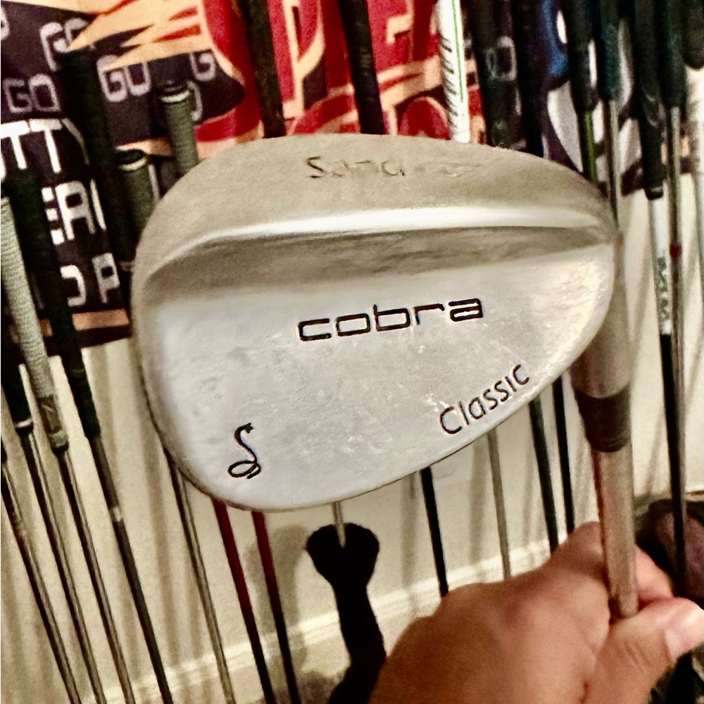 Cobra Classic Sand Iron New Golf Pride Grip RH 36”